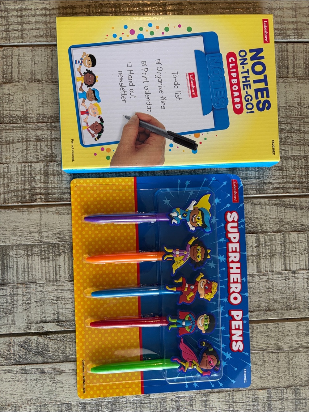 Lakeshore Learning Superhero Pens & Notes On-The-Go Clipboard Set